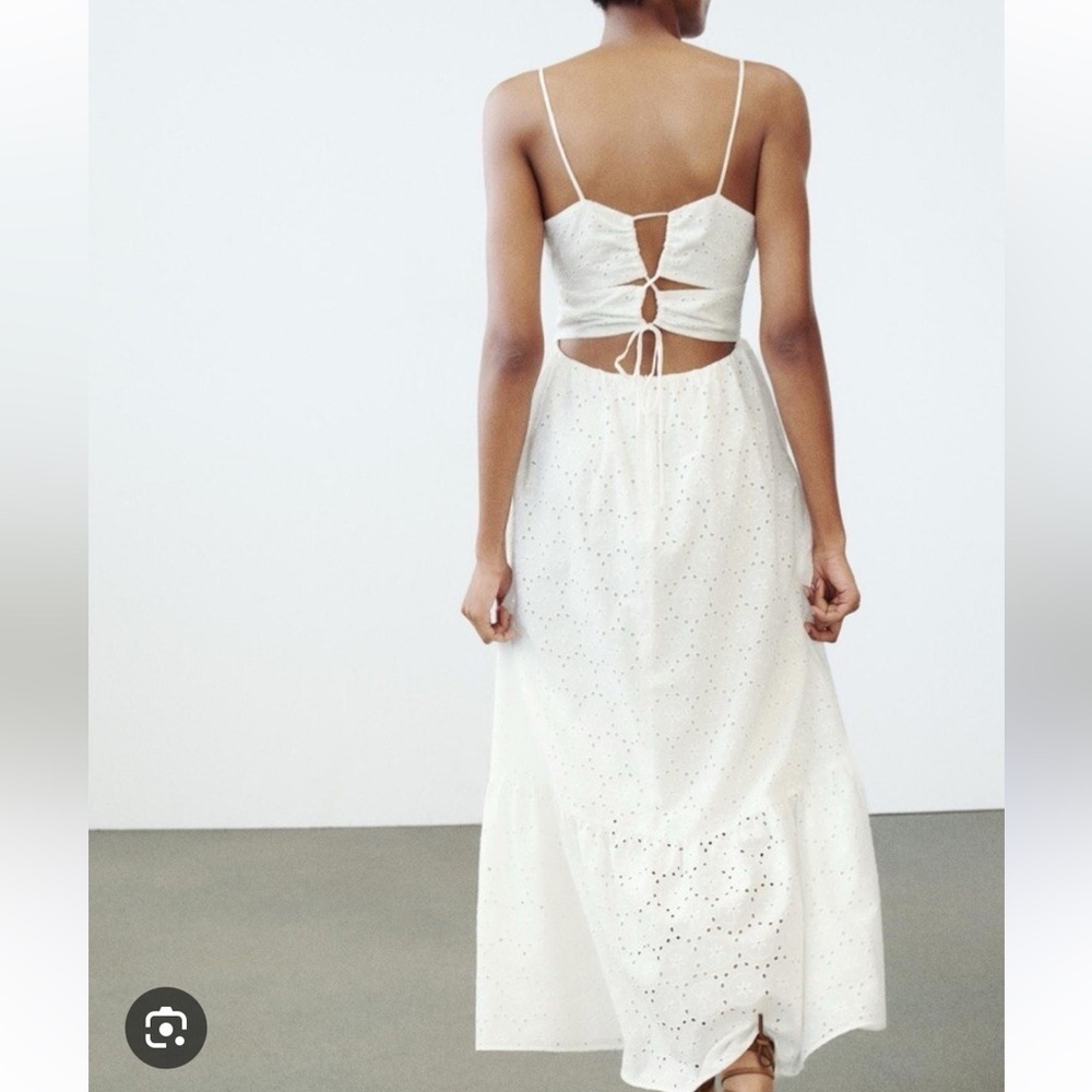 Zara White Eyelet with Tie Back | M - Picture 2 of 8